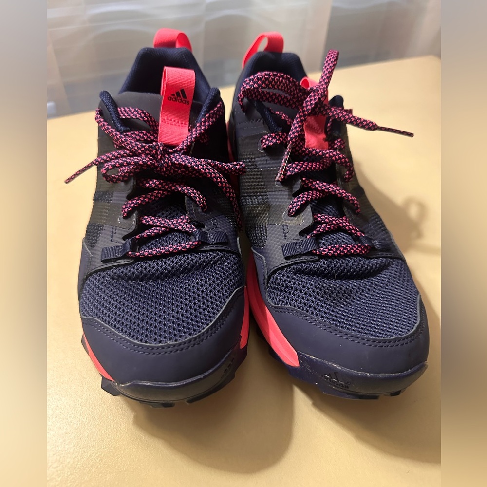 Adidas Kanadia 7 TR trail Running Shoe- Size 9 1/2
